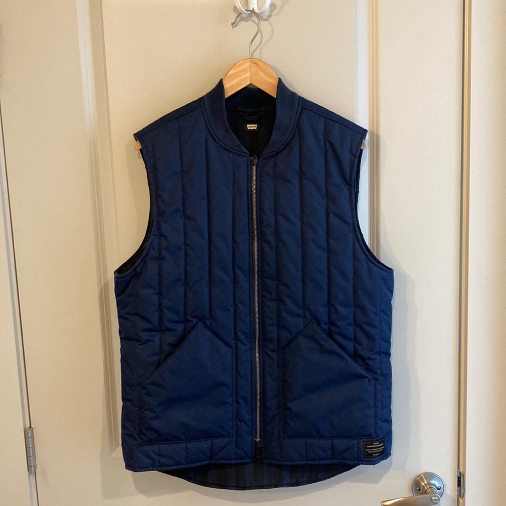 Levi’s Skateboarding Vest - Dress Blue - Size Large